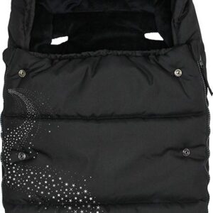 Mit diesem stylischen Footmuff ist ihr Baby an kalten Tagen bestens geschützt.