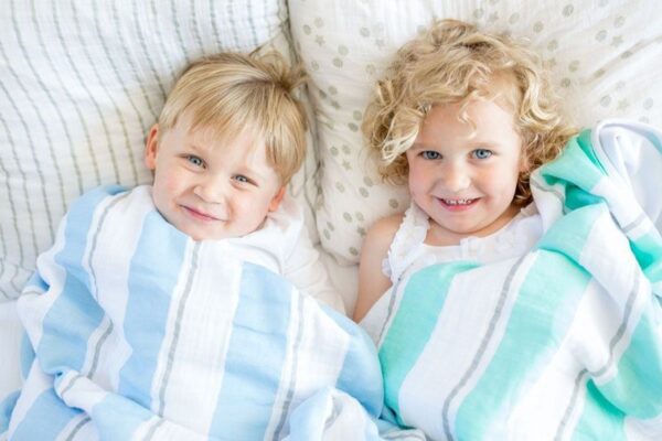 Childhood Blanket Kinderdecke - Aqua Stripe – Bild 3