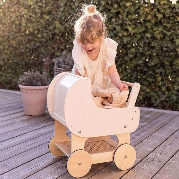 Puppenwagen aus Holz"
