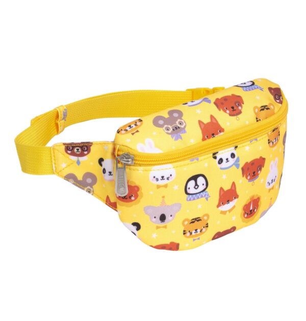 Ideal ausgerüstet mit der Bauchtasche , für kleine Tierfreunde, für unterwegs.
